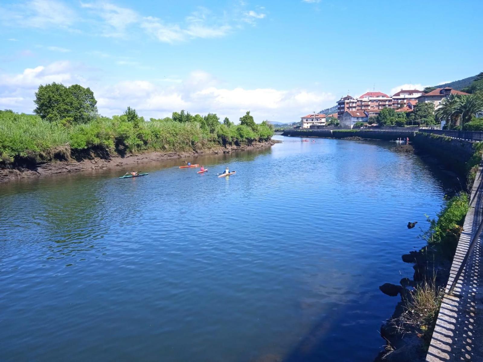 Vegalmar Apartment Limpias Ngoại thất bức ảnh